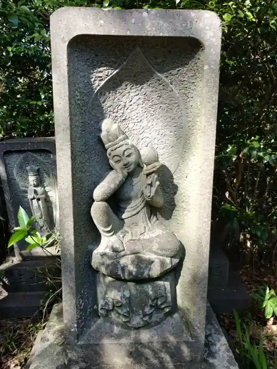 稱名寺(称名寺)の{uncategorized: "未分類", other: "その他", undefined: "問題あり", building: "その他建物", grave: "お墓", sacred_gate: "鳥居", guardian: "狛犬", statue: "像", buddha: "仏像", history: "歴史", nature: "自然", garden: "庭園", animal: "動物", pagoda: "塔", temizu: "手水舎", mountain_gate: "山門・神門", sanctuary: "本殿・本堂", subordinate: "末社・摂社", art: "芸術", scenery: "景色", jizo: "地蔵", ema: "絵馬", goshuin: "御朱印", omikuji: "おみくじ", items: "授与品その他", amulet: "お守り", goshuincho: "御朱印帳", eats: "食事", festival: "お祭り", votive_dance: "神楽", shichigosan: "七五三参", wedding: "結婚式", experience: "体験その他", initially: "初詣", around: "周辺", anti_infection: "感染症対策"}