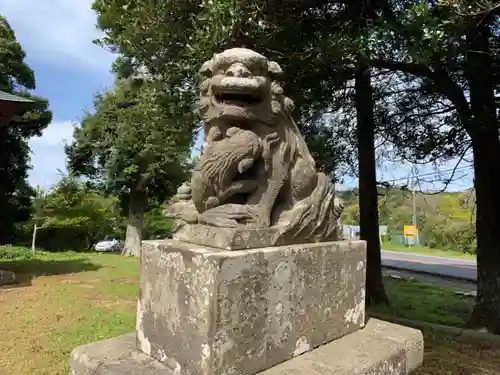 山神社の狛犬