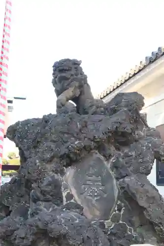 鶴見神社の狛犬