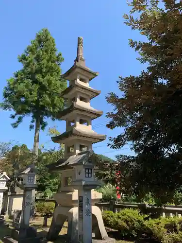 白山神社の塔