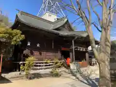 四柱神社の本殿