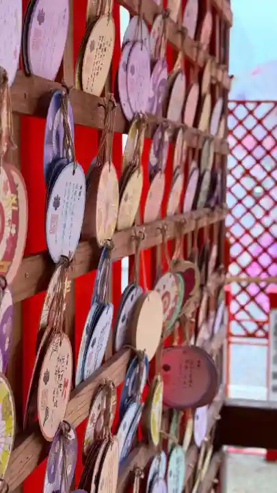 別小江神社の{uncategorized: "未分類", other: "その他", undefined: "問題あり", building: "その他建物", grave: "お墓", sacred_gate: "鳥居", guardian: "狛犬", statue: "像", buddha: "仏像", history: "歴史", nature: "自然", garden: "庭園", animal: "動物", pagoda: "塔", temizu: "手水舎", mountain_gate: "山門・神門", sanctuary: "本殿・本堂", subordinate: "末社・摂社", art: "芸術", scenery: "景色", jizo: "地蔵", ema: "絵馬", goshuin: "御朱印", omikuji: "おみくじ", items: "授与品その他", amulet: "お守り", goshuincho: "御朱印帳", eats: "食事", festival: "お祭り", votive_dance: "神楽", shichigosan: "七五三参", wedding: "結婚式", experience: "体験その他", initially: "初詣", around: "周辺", anti_infection: "感染症対策"}