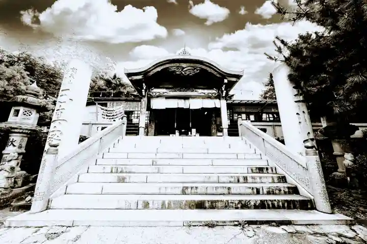 玉眞院玉川大師の山門・神門