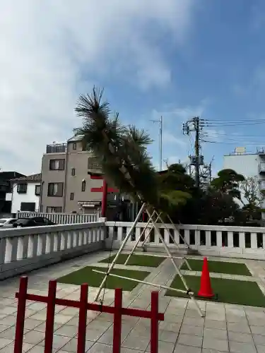 東京羽田 穴守稲荷神社の{uncategorized: "未分類", other: "その他", undefined: "問題あり", building: "その他建物", grave: "お墓", sacred_gate: "鳥居", guardian: "狛犬", statue: "像", buddha: "仏像", history: "歴史", nature: "自然", garden: "庭園", animal: "動物", pagoda: "塔", temizu: "手水舎", mountain_gate: "山門・神門", sanctuary: "本殿・本堂", subordinate: "末社・摂社", art: "芸術", scenery: "景色", jizo: "地蔵", ema: "絵馬", goshuin: "御朱印", omikuji: "おみくじ", items: "授与品その他", amulet: "お守り", goshuincho: "御朱印帳", eats: "食事", festival: "お祭り", votive_dance: "神楽", shichigosan: "七五三参", wedding: "結婚式", experience: "体験その他", initially: "初詣", around: "周辺", anti_infection: "感染症対策"}