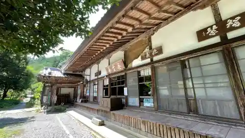 慈光寺の本殿・本堂