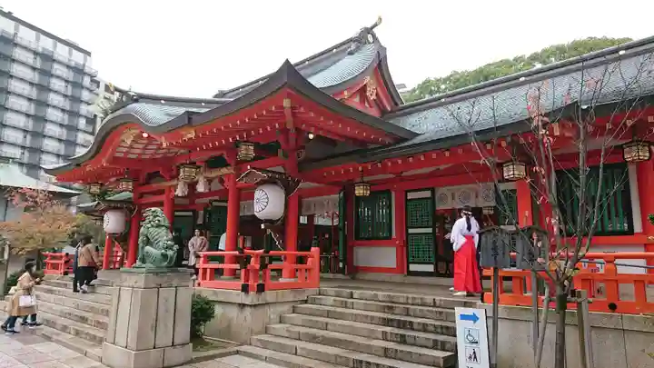 生田神社の本殿・本堂