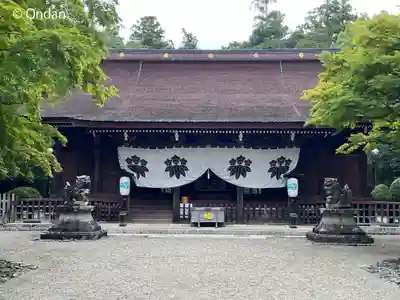 多田神社の本殿・本堂
