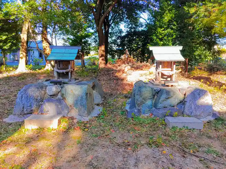 鞆江神社(明地)の末社・摂社