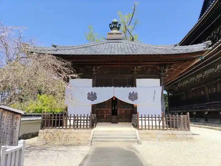 本山専修寺(三重県)