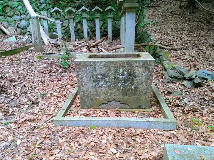 合格神社の手水舎
