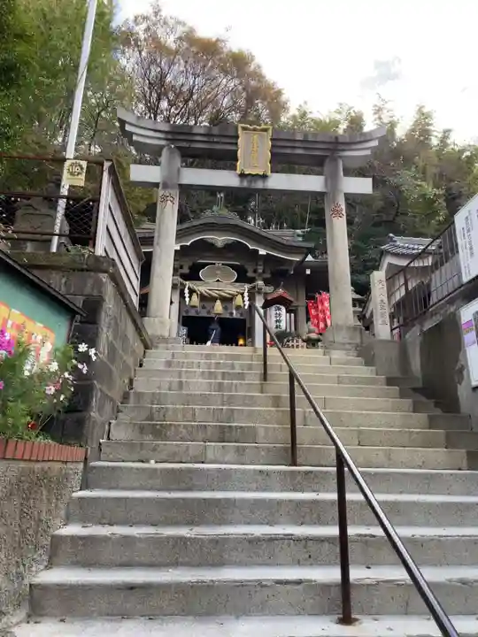 石川町諏訪神社の鳥居