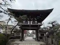 萬満寺の{uncategorized: "未分類", other: "その他", undefined: "問題あり", building: "その他建物", grave: "お墓", sacred_gate: "鳥居", guardian: "狛犬", statue: "像", buddha: "仏像", history: "歴史", nature: "自然", garden: "庭園", animal: "動物", pagoda: "塔", temizu: "手水舎", mountain_gate: "山門・神門", sanctuary: "本殿・本堂", subordinate: "末社・摂社", art: "芸術", scenery: "景色", jizo: "地蔵", ema: "絵馬", goshuin: "御朱印", omikuji: "おみくじ", items: "授与品その他", amulet: "お守り", goshuincho: "御朱印帳", eats: "食事", festival: "お祭り", votive_dance: "神楽", shichigosan: "七五三参", wedding: "結婚式", experience: "体験その他", initially: "初詣", around: "周辺", anti_infection: "感染症対策"}