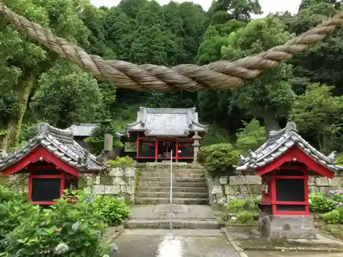 韓国宇豆峰神社の本殿・本堂