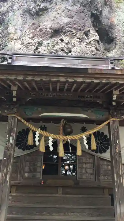 中之嶽神社の本殿・本堂
