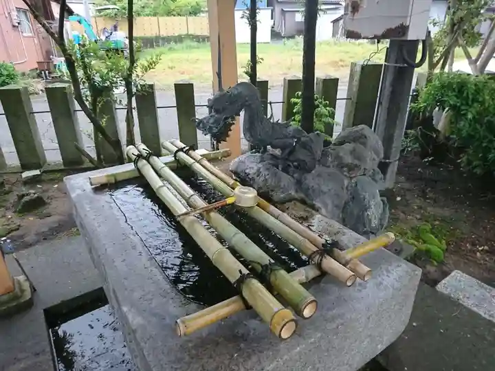 八幡神社の手水舎