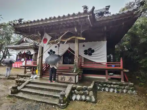 高天神社の本殿