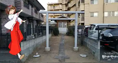 諏訪神社の鳥居