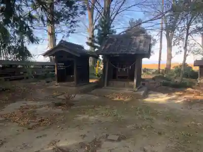 今城青坂稲実池上神社の末社・摂社