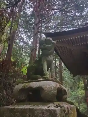大嶽山那賀都神社(山梨県)