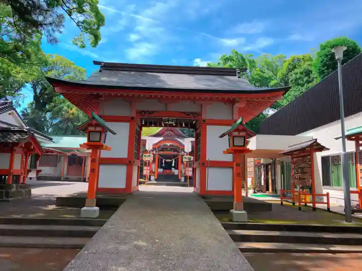 揖宿神社の山門・神門