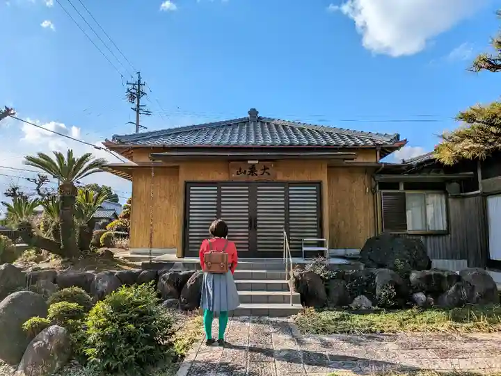 鞠鹿野寺の本殿・本堂