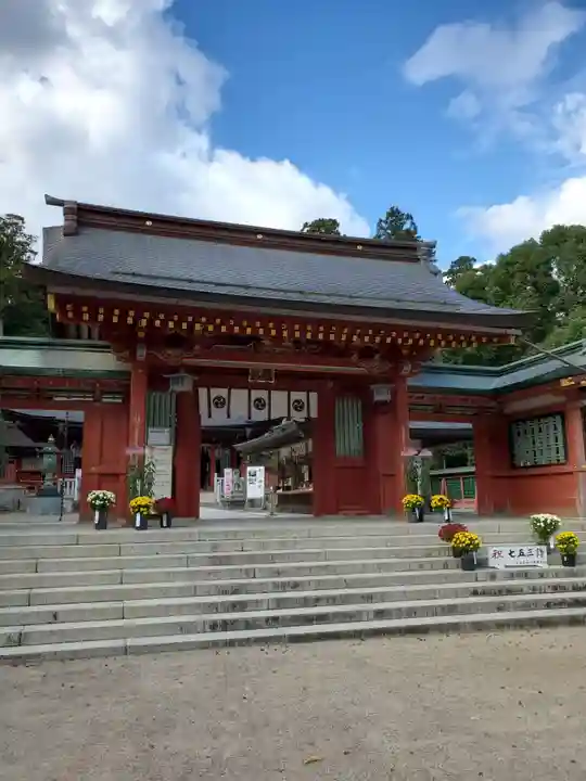 志波彦神社・鹽竈神社の山門・神門