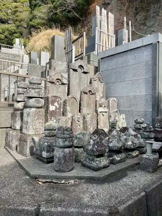 大寳寺の{uncategorized: "未分類", other: "その他", undefined: "問題あり", building: "その他建物", grave: "お墓", sacred_gate: "鳥居", guardian: "狛犬", statue: "像", buddha: "仏像", history: "歴史", nature: "自然", garden: "庭園", animal: "動物", pagoda: "塔", temizu: "手水舎", mountain_gate: "山門・神門", sanctuary: "本殿・本堂", subordinate: "末社・摂社", art: "芸術", scenery: "景色", jizo: "地蔵", ema: "絵馬", goshuin: "御朱印", omikuji: "おみくじ", items: "授与品その他", amulet: "お守り", goshuincho: "御朱印帳", eats: "食事", festival: "お祭り", votive_dance: "神楽", shichigosan: "七五三参", wedding: "結婚式", experience: "体験その他", initially: "初詣", around: "周辺", anti_infection: "感染症対策"}