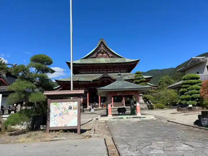 甲斐善光寺(山梨県)