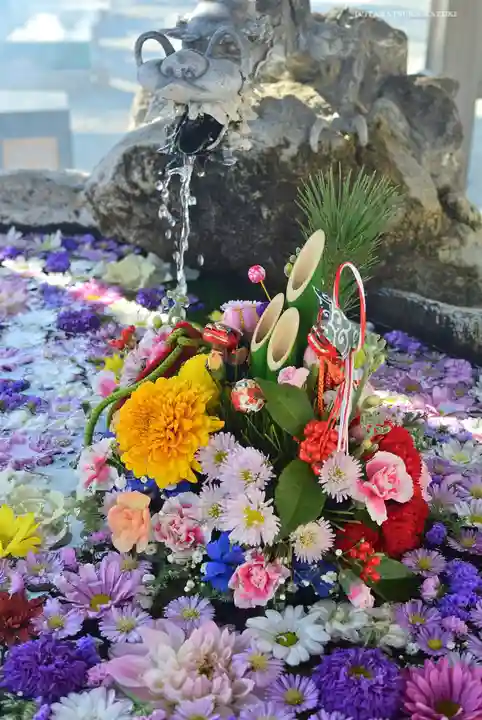 出雲大社相模分祠の手水舎