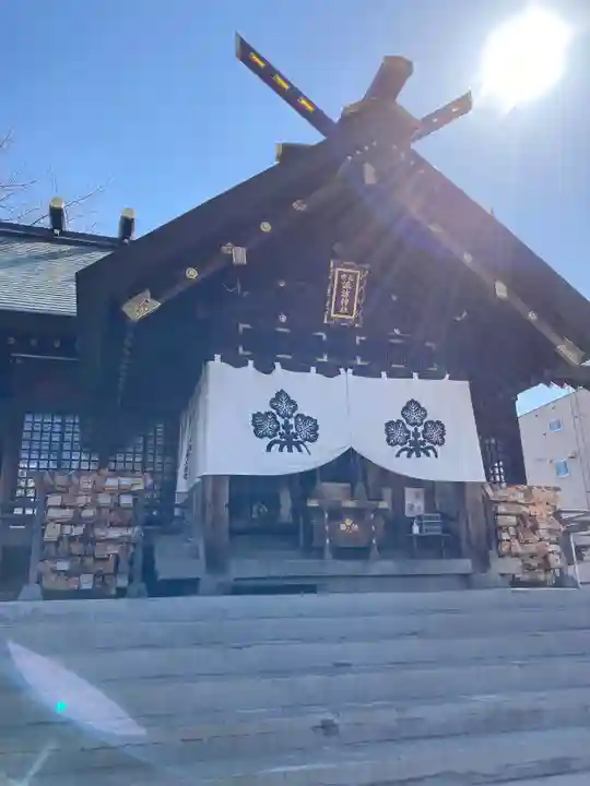 札幌諏訪神社の本殿・本堂
