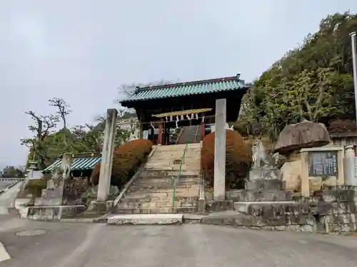 鶴尾神社の建物その他