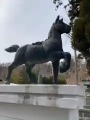 壮瞥神社の像