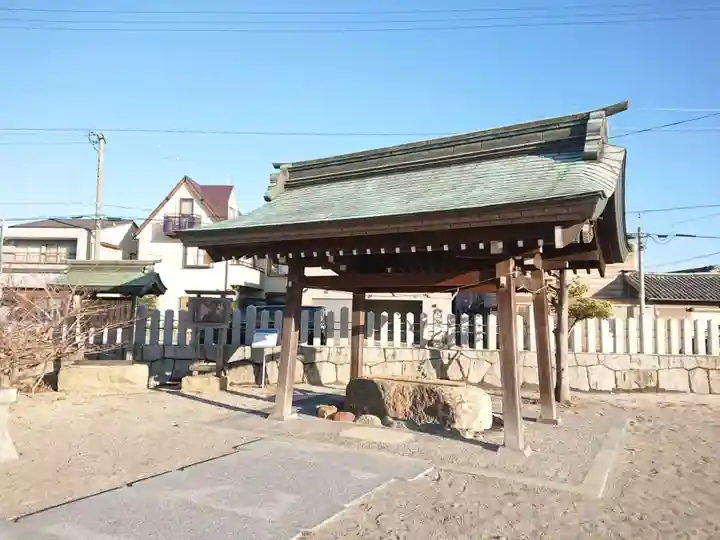 三河一色諏訪神社の手水舎