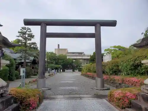 滋賀県護国神社の鳥居