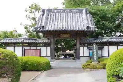 毘盧遮那寺の山門・神門