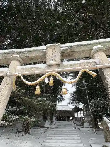 亀山神社の{uncategorized: "未分類", other: "その他", undefined: "問題あり", building: "その他建物", grave: "お墓", sacred_gate: "鳥居", guardian: "狛犬", statue: "像", buddha: "仏像", history: "歴史", nature: "自然", garden: "庭園", animal: "動物", pagoda: "塔", temizu: "手水舎", mountain_gate: "山門・神門", sanctuary: "本殿・本堂", subordinate: "末社・摂社", art: "芸術", scenery: "景色", jizo: "地蔵", ema: "絵馬", goshuin: "御朱印", omikuji: "おみくじ", items: "授与品その他", amulet: "お守り", goshuincho: "御朱印帳", eats: "食事", festival: "お祭り", votive_dance: "神楽", shichigosan: "七五三参", wedding: "結婚式", experience: "体験その他", initially: "初詣", around: "周辺", anti_infection: "感染症対策"}