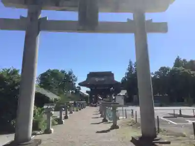 苗村神社の鳥居