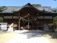 真止戸山神社の本殿