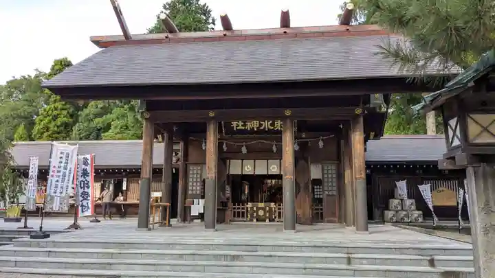 射水神社の本殿・本堂