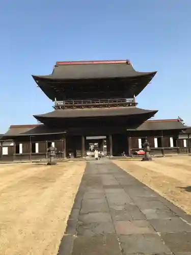 瑞龍寺の山門