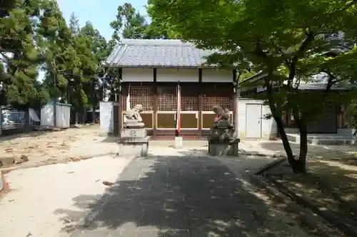 女九神社の本殿