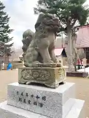 仁木神社の狛犬