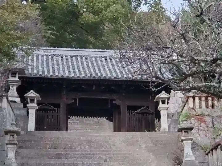御袖天満宮の山門・神門