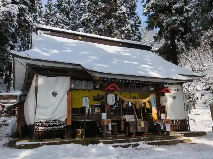梨郷神社の{uncategorized: "未分類", other: "その他", undefined: "問題あり", building: "その他建物", grave: "お墓", sacred_gate: "鳥居", guardian: "狛犬", statue: "像", buddha: "仏像", history: "歴史", nature: "自然", garden: "庭園", animal: "動物", pagoda: "塔", temizu: "手水舎", mountain_gate: "山門・神門", sanctuary: "本殿・本堂", subordinate: "末社・摂社", art: "芸術", scenery: "景色", jizo: "地蔵", ema: "絵馬", goshuin: "御朱印", omikuji: "おみくじ", items: "授与品その他", amulet: "お守り", goshuincho: "御朱印帳", eats: "食事", festival: "お祭り", votive_dance: "神楽", shichigosan: "七五三参", wedding: "結婚式", experience: "体験その他", initially: "初詣", around: "周辺", anti_infection: "感染症対策"}