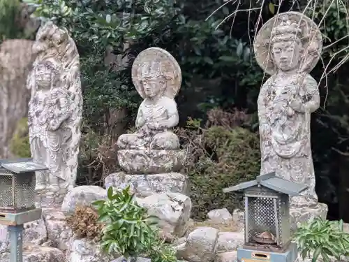 無動寺(三重県)