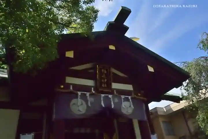 稲毛神社の本殿・本堂