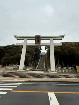 大洗磯前神社の{uncategorized: "未分類", other: "その他", undefined: "問題あり", building: "その他建物", grave: "お墓", sacred_gate: "鳥居", guardian: "狛犬", statue: "像", buddha: "仏像", history: "歴史", nature: "自然", garden: "庭園", animal: "動物", pagoda: "塔", temizu: "手水舎", mountain_gate: "山門・神門", sanctuary: "本殿・本堂", subordinate: "末社・摂社", art: "芸術", scenery: "景色", jizo: "地蔵", ema: "絵馬", goshuin: "御朱印", omikuji: "おみくじ", items: "授与品その他", amulet: "お守り", goshuincho: "御朱印帳", eats: "食事", festival: "お祭り", votive_dance: "神楽", shichigosan: "七五三参", wedding: "結婚式", experience: "体験その他", initially: "初詣", around: "周辺", anti_infection: "感染症対策"}
