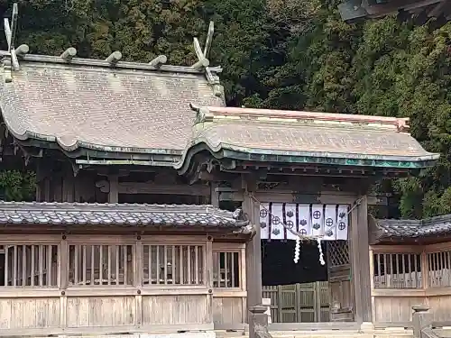 鶴嶺神社の本殿・本堂