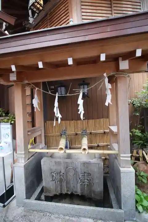 小網神社の手水舎
