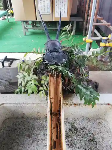 新倉氷川八幡神社の手水